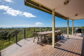 The Views: Entertainers' deck and bay views, Sorrento